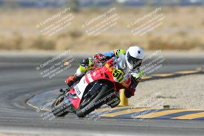 media/Dec-08-2024-CVMA (Sun) [[267e5a7075]]/Race 2-Amateur Supersport Open/